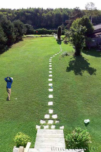 Поле для гольфа под Петрозаводском на территории гостевого дома Илму Виено